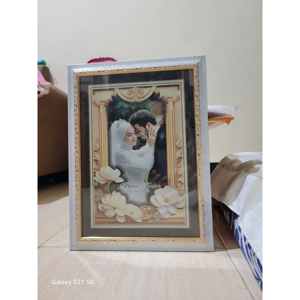 Bingkai foto ukuran R10s cocok untuk foto dan hadiah