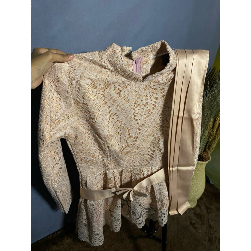 SET KEBAYA - Satu set kebaya wisuda,engagement dan rok batik span