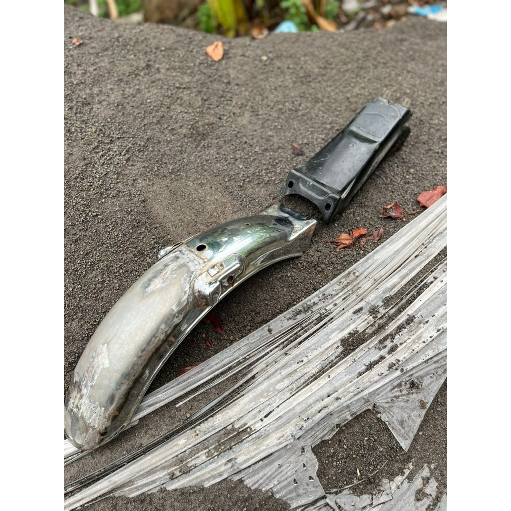 Slebor belakang ori gl 100 Slebor GL 100