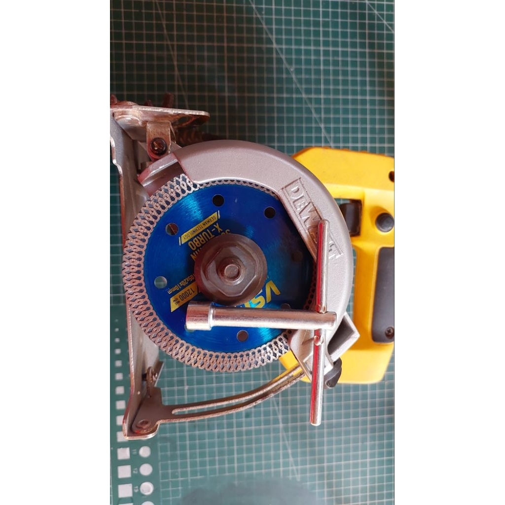 Serkel Mesin Potong Keramik DEWALT Marble Cutter