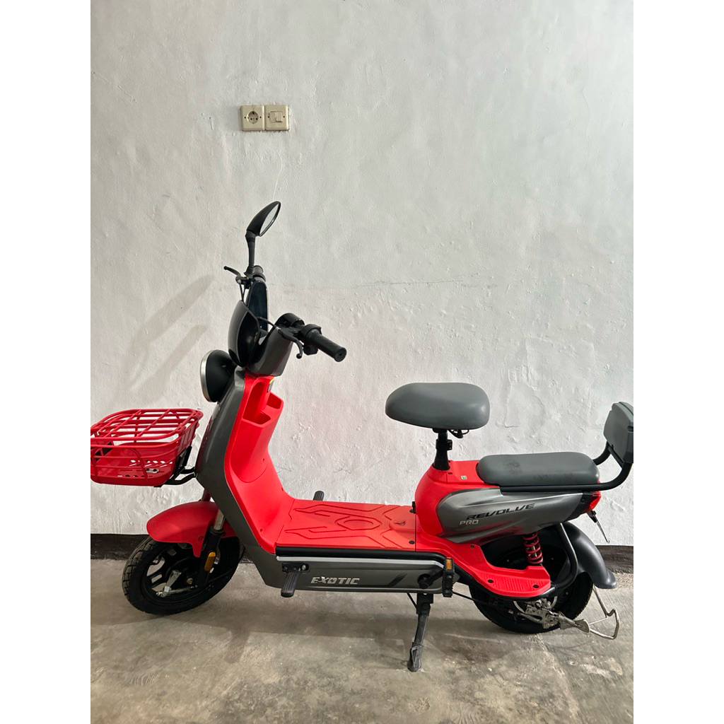 Sepeda Listrik EXOTIC Merah - Second - Preloved