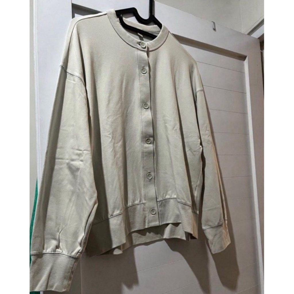 uniqlo cardigan sage
