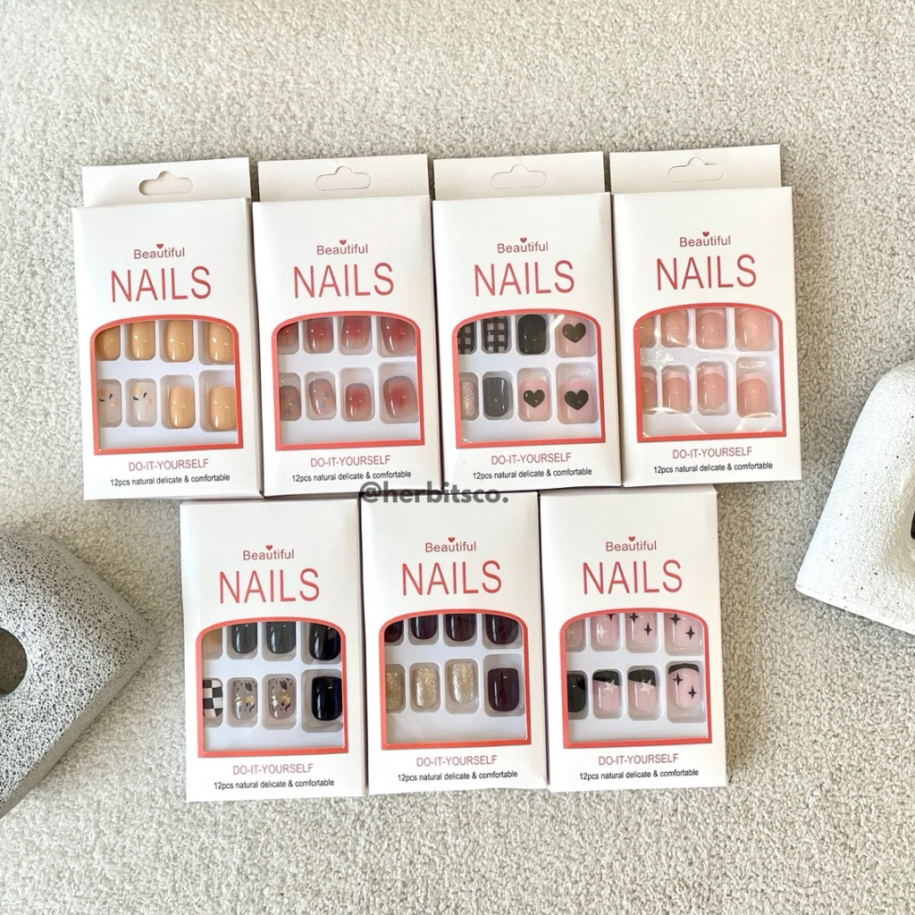 KUKU PENDEK NAIL ART ISI 12pcs/set KUKU PALSU CANTIK AESTHETIC FAKE NAILS FREE LEM