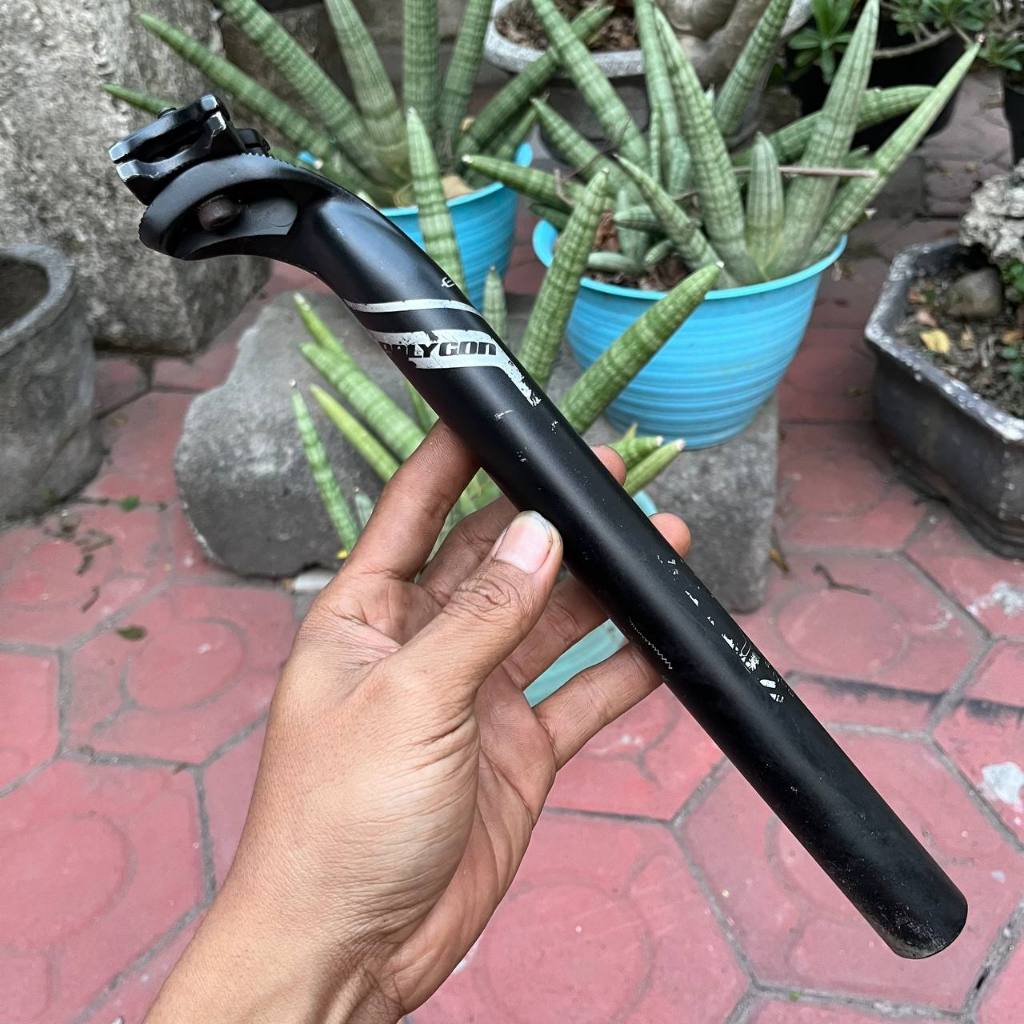 Seatpost tiang cagak sadel copotan sepeda polygon helios 100 expert 27,2 panjang 35cm