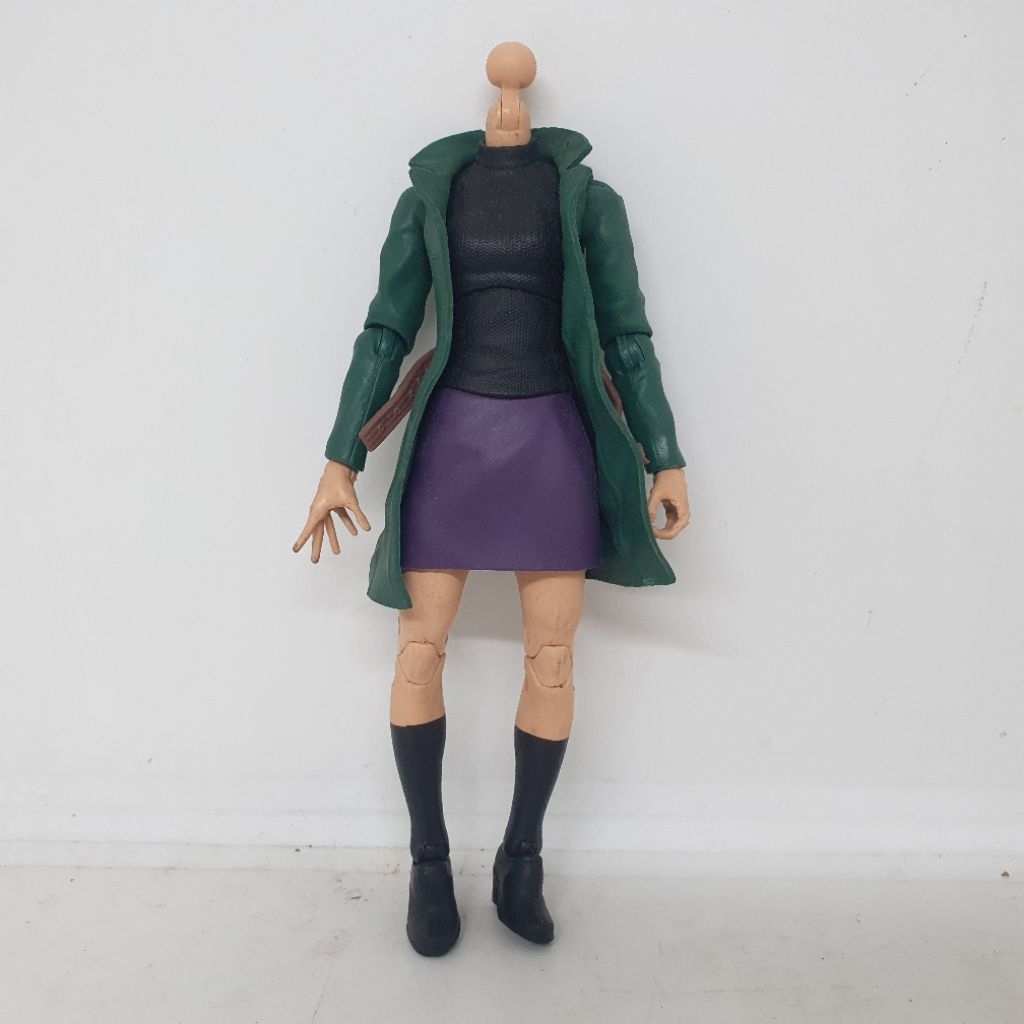 Marvel Legends Body Female Mary Jane Spiderman kitbash 1/12