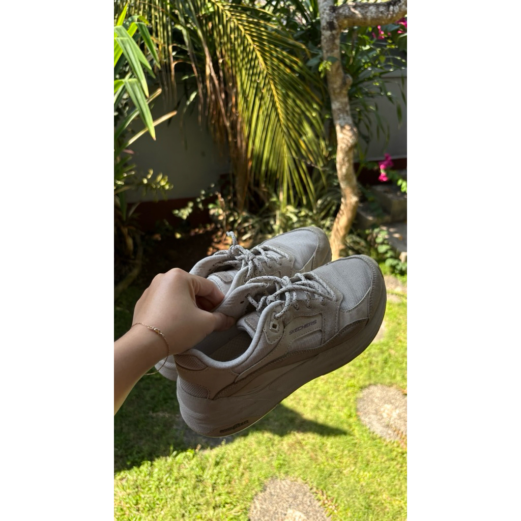 Preloved sepatu Skechers