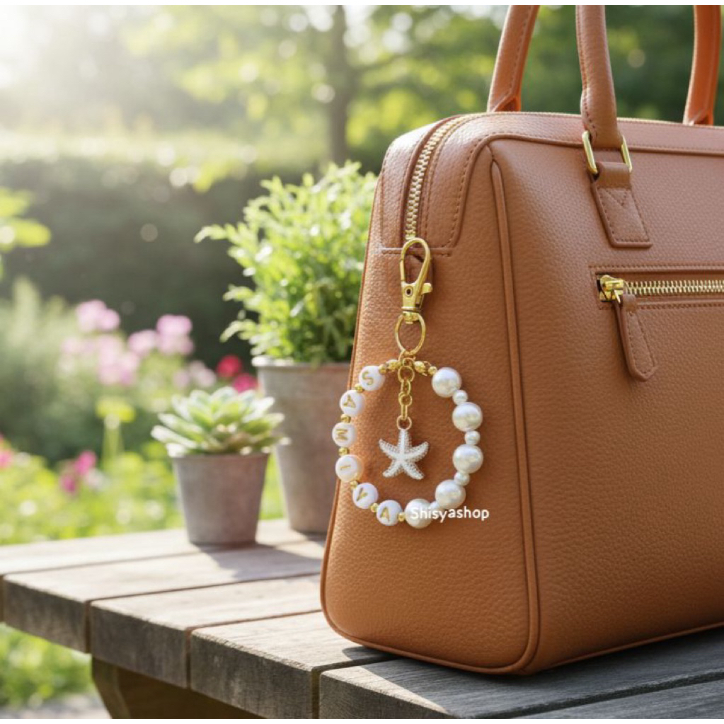 Gantungan Kunci alfabet / gantungan kunci nama / gantungan kunci unik / bagcharm nama