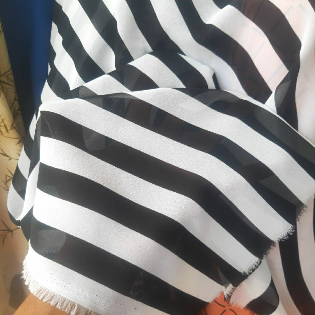 KAIN SIFON CERUTY PREMIUM MOTIF SALUR HITAM PUTIH - KAIN SIFON MOTIF GARIS HITAM PUTIH HARGA/0,5M