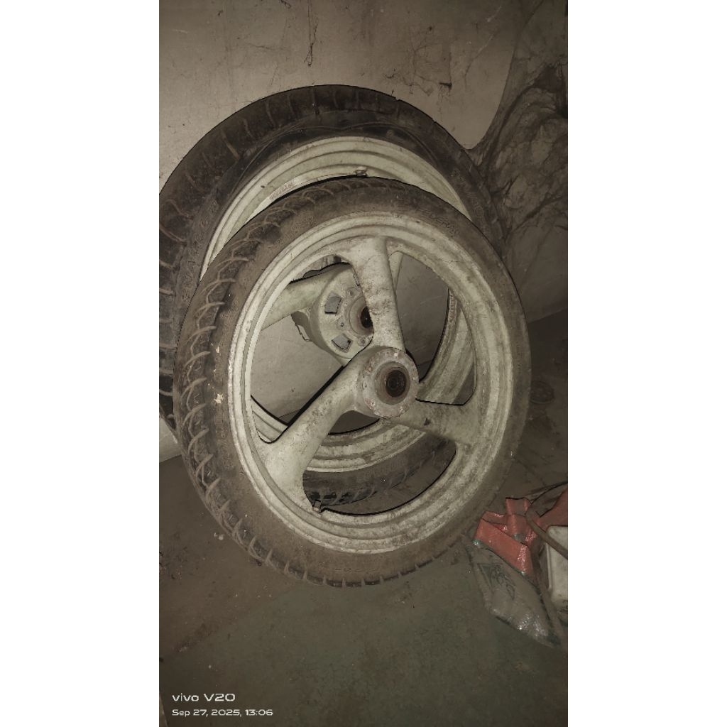 Velg BALOK Honda NSR bekas palang 3 baut 5