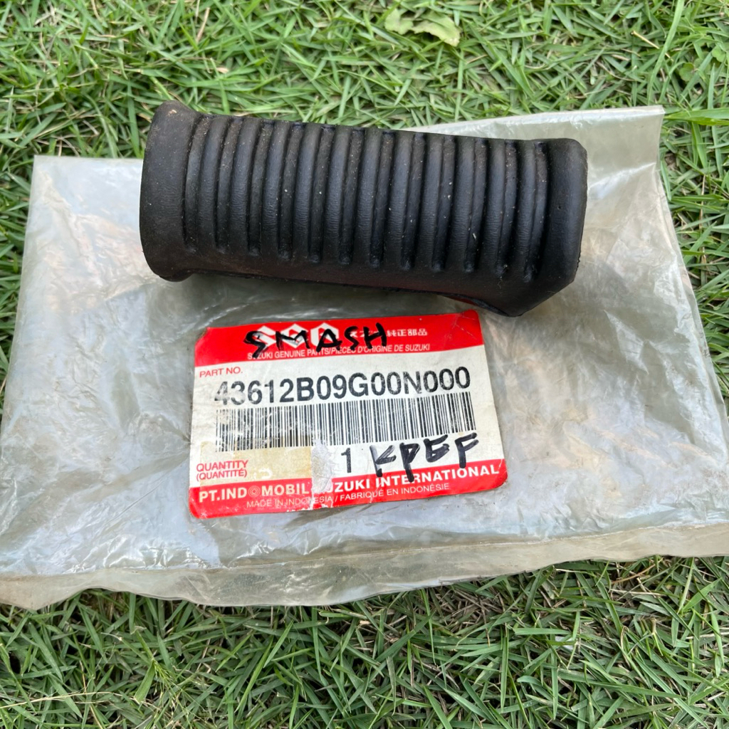 Karet Footstep Belakang Suzuki Shogun , Smash -43612B09G00N000