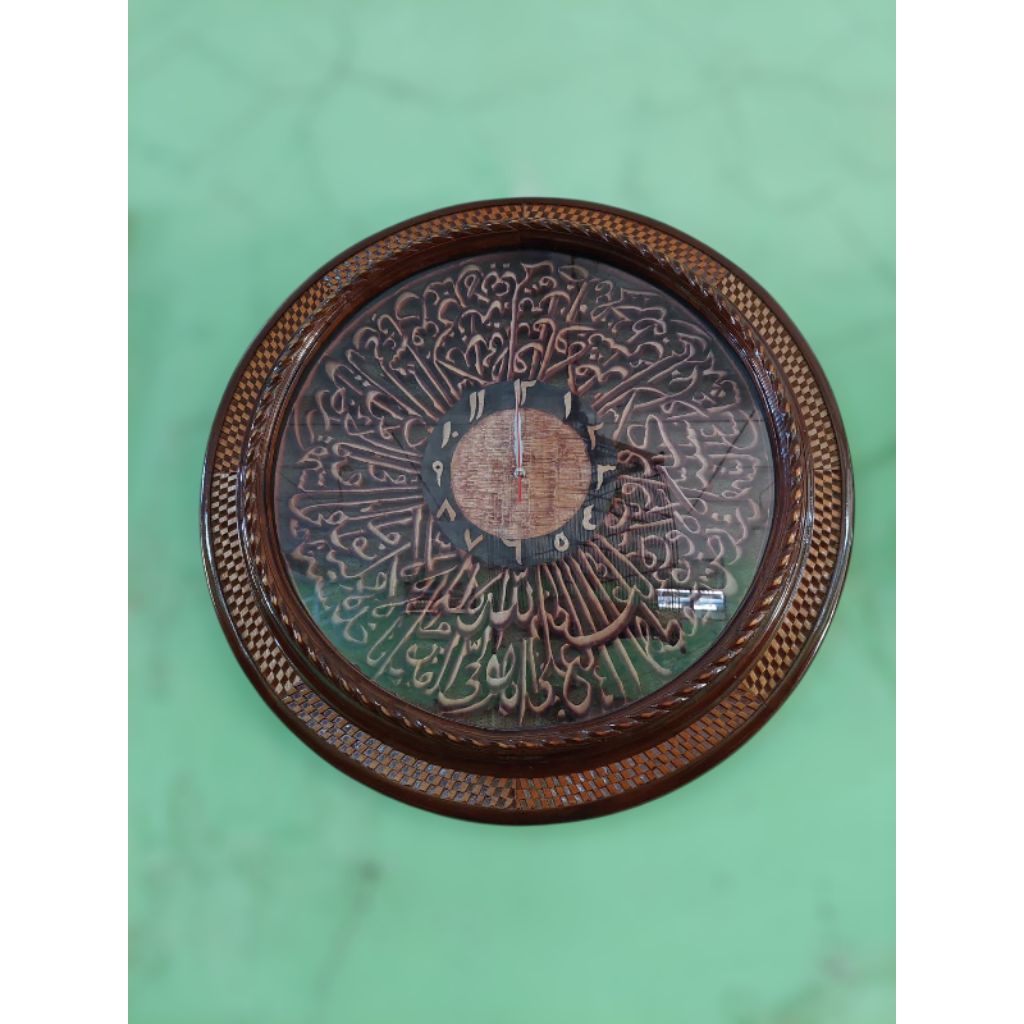 Jam dinding kaligrafi Ayat Kursi + kaca diameter 70 cm