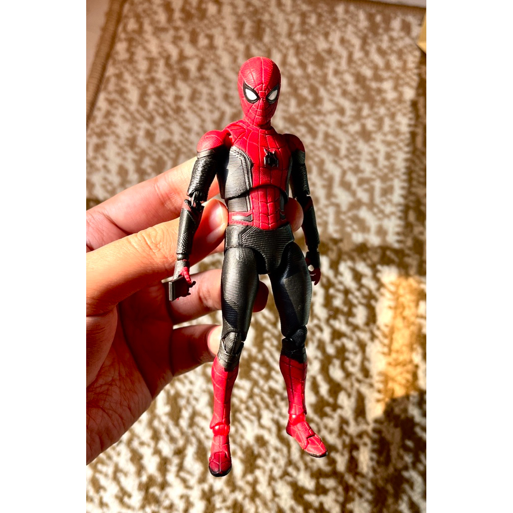 Mafex Spiderman Far From Home Original BIB mulus