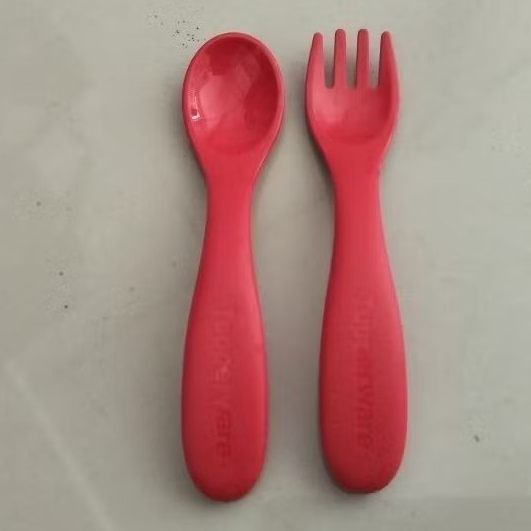 Tupperware sendok makan bayi