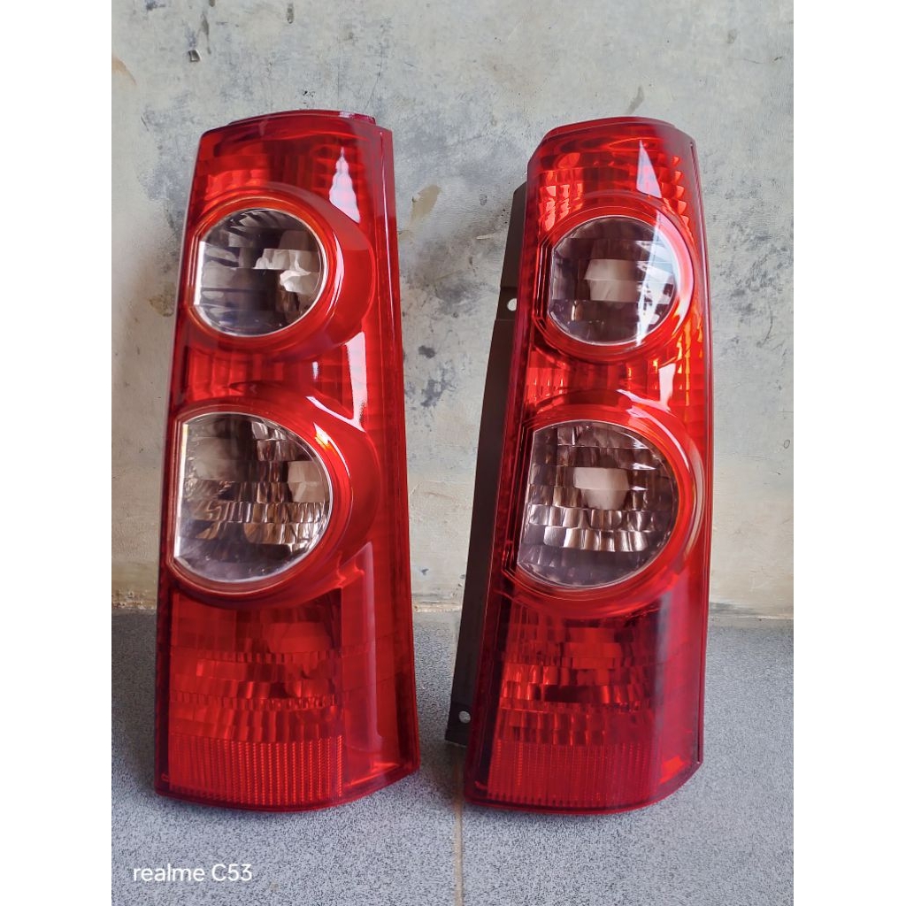 lampu belakang Avanza 2007-2010