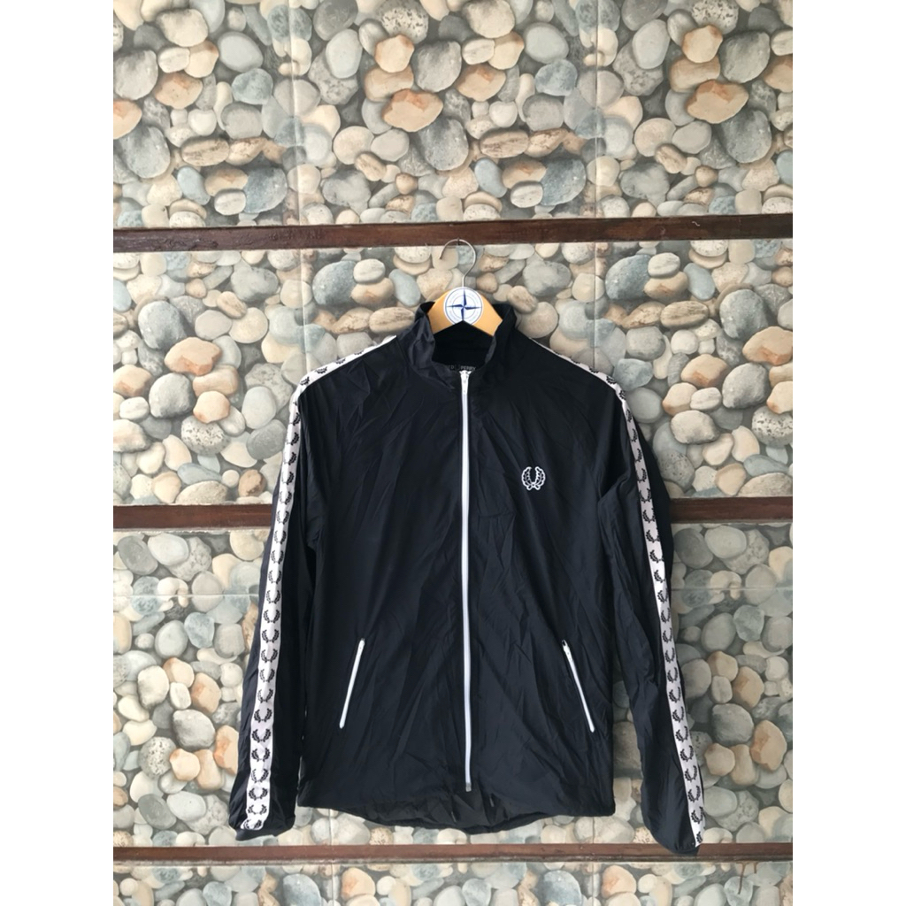 tracktop padi parasut