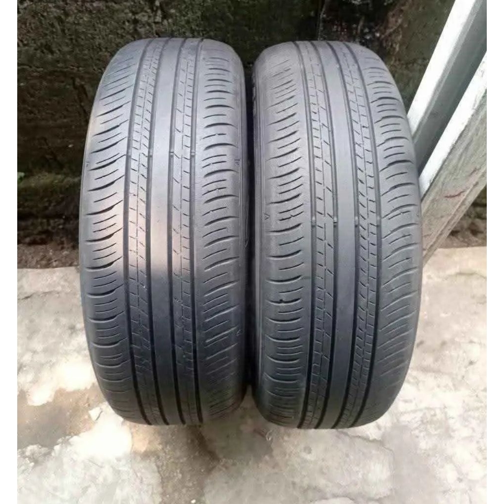 Ban mobil ukuran 215/60 R17