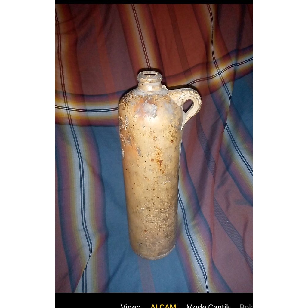 Temuan BOTOL BELANDA BOLL & DUNLOP DISTILLEERDERY 1821 SCHIEDAM - Tinggi 30 cm