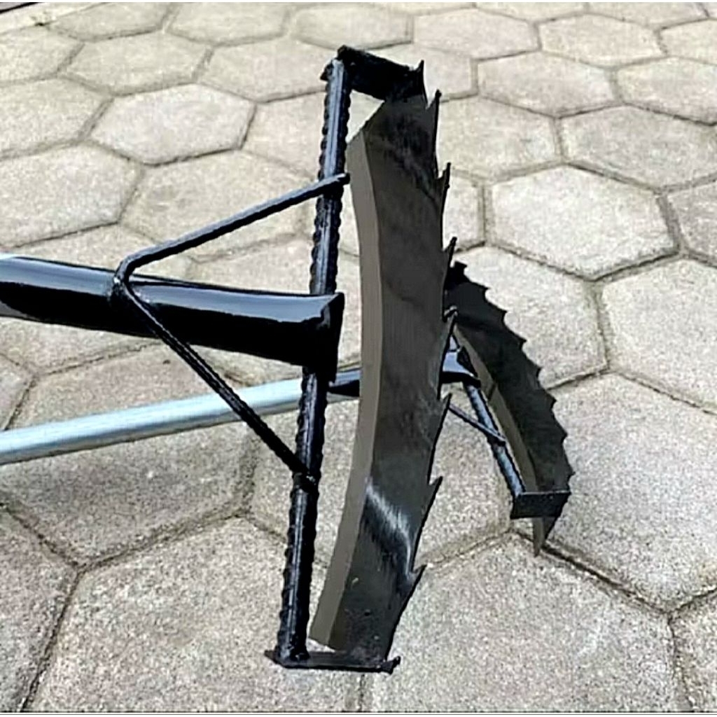 Alat cangkul garuk rumput / Cangkul gulma gergaji cangkul baja super tajam