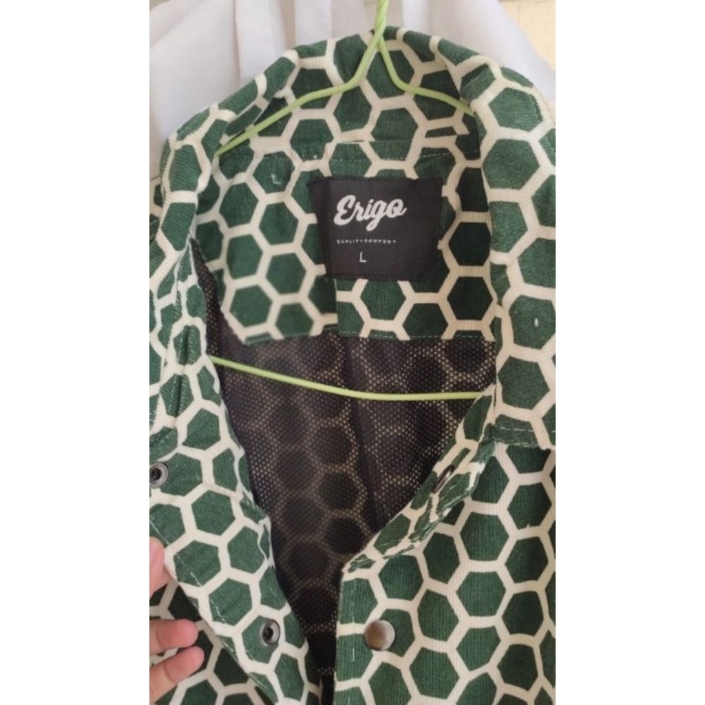 preloved jaket erigo corduroy size L