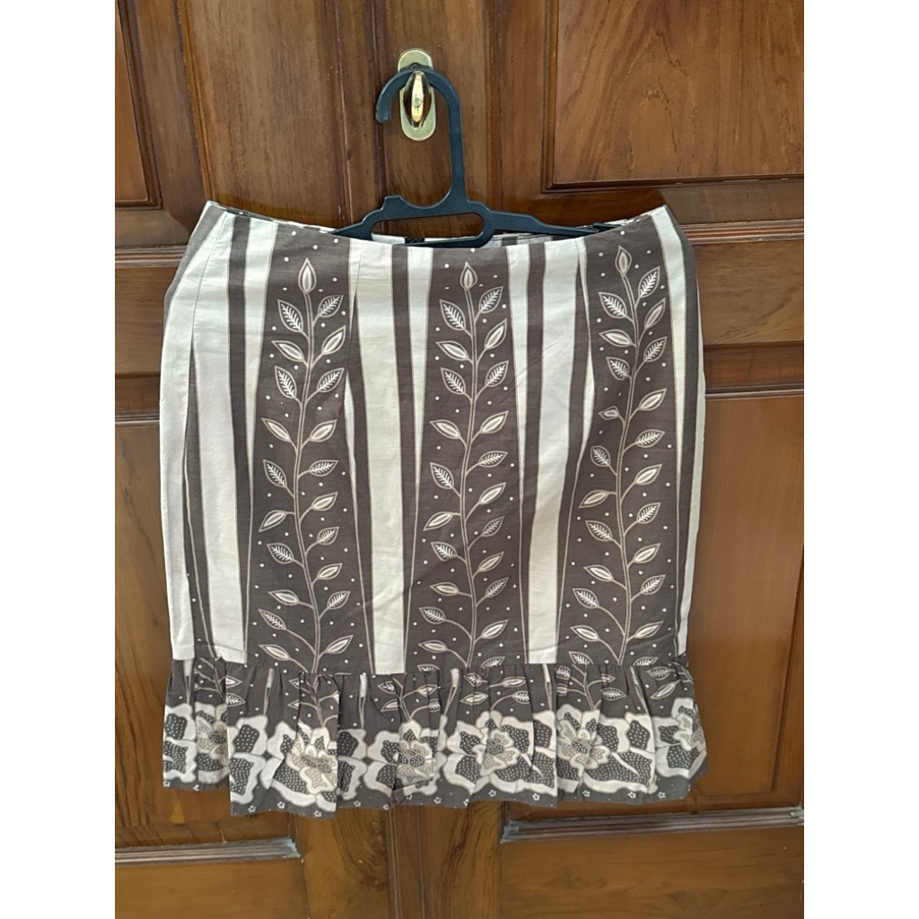 PRELOVED ROK BATIK