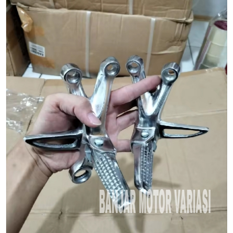 BANJAR MOTOR Footstep gantung satria fu  / step robot fu / pijakan kaki belakang fu step fu