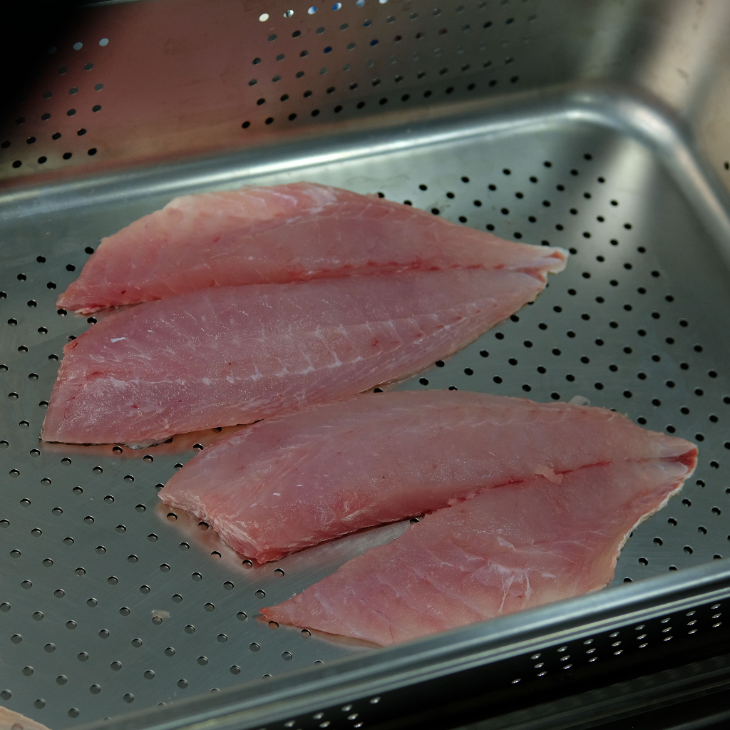 IKAN EKOR KUNING FILLET - Seafood Segar Malang