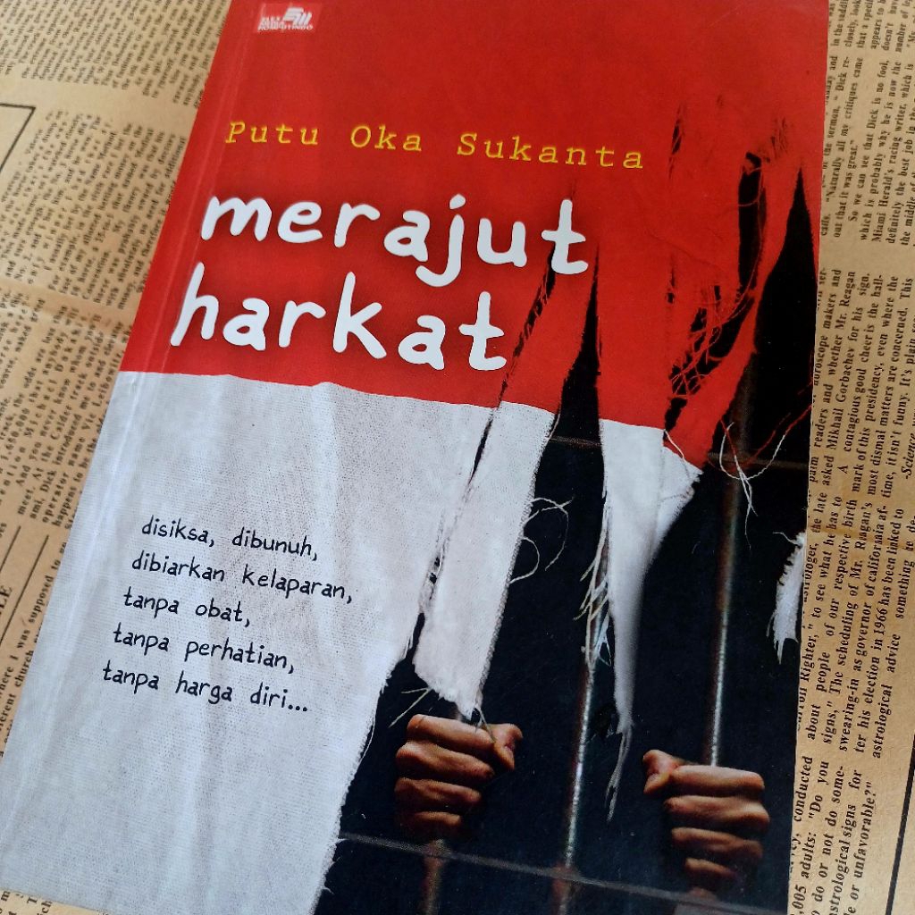 Preloved Novel Merajut Harkat - Putu Oka Sukanta
