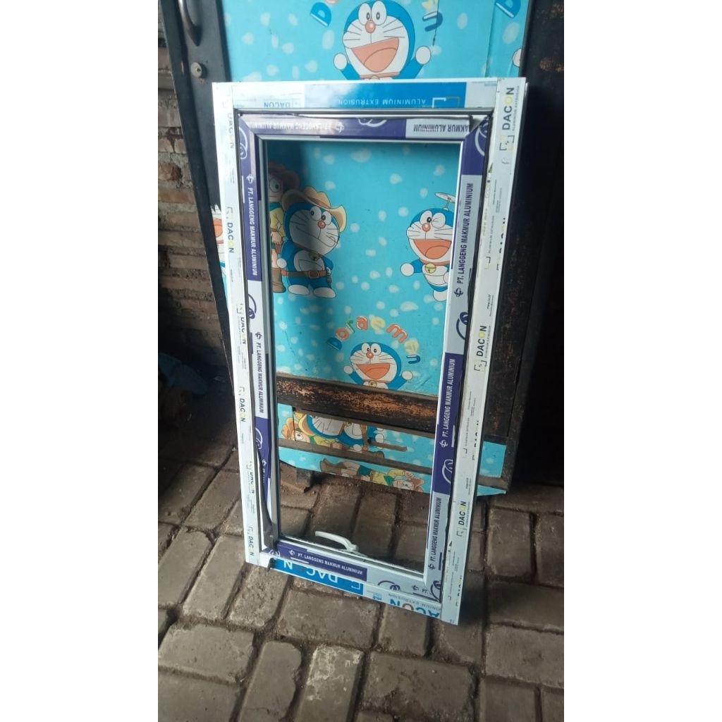 Kusen Jendela Aluminium Ukuran 100x50 Komplit Gratis Packing kayu