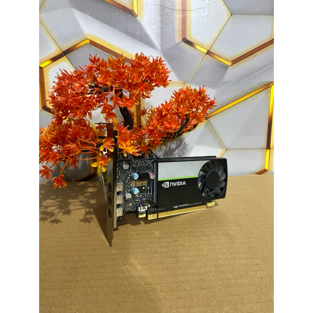 [like new]VGA QUADRO T400 2GB DDR6 GARANSI 1BULAN