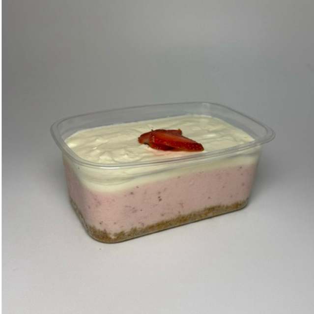 Strawberry Cheesecake/ Cake/ Dessert/ Dessert box