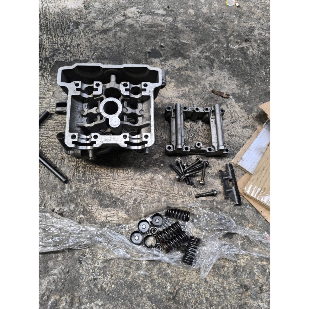 blok head satria Fu injeksi + cangkang nya