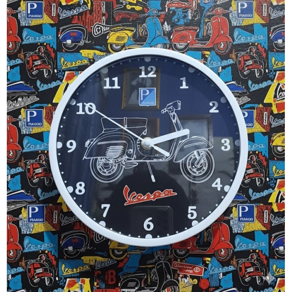 jam dinding vespa
