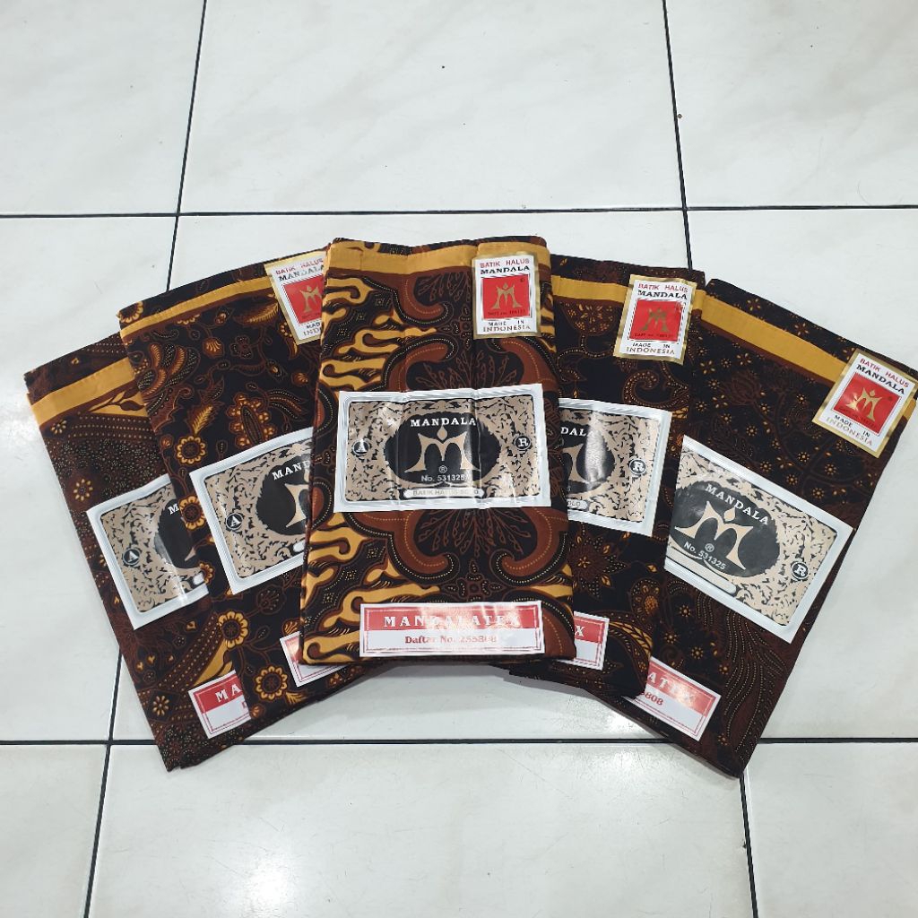 Kain panjang Mandala