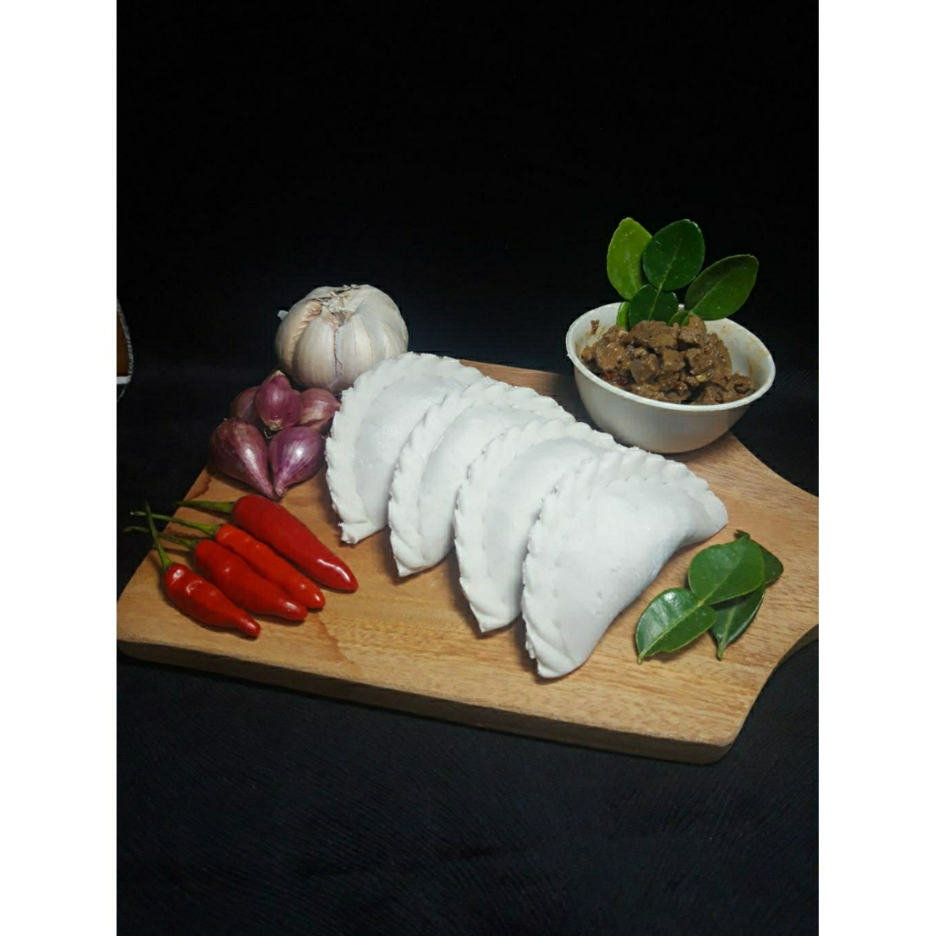 Cireng isi hati ayam pedas daun jeruk