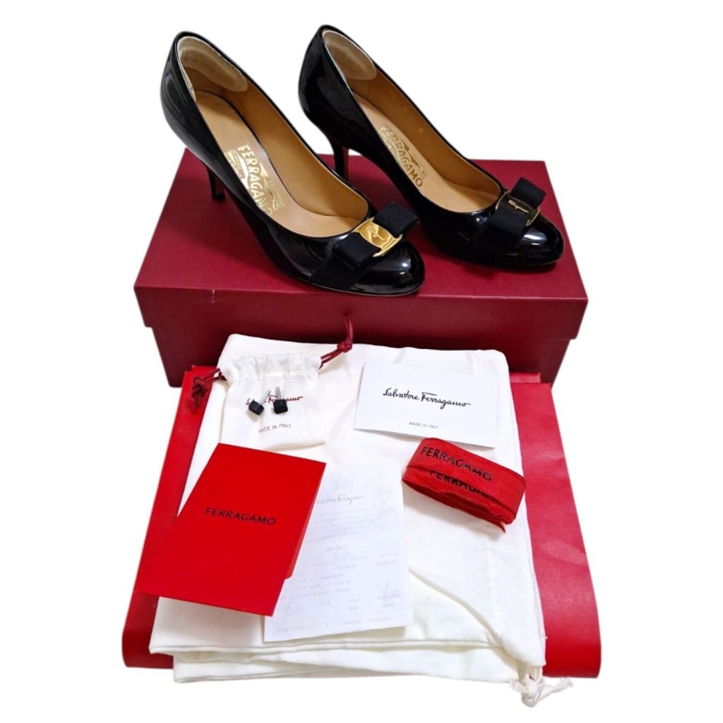 Preloved Ferragamo Heels Black Fullset Authentic