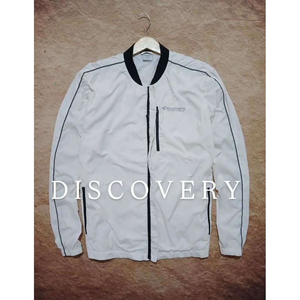 jaket running DISCOVERY bahan softsheal recomend bekas/second/preloved