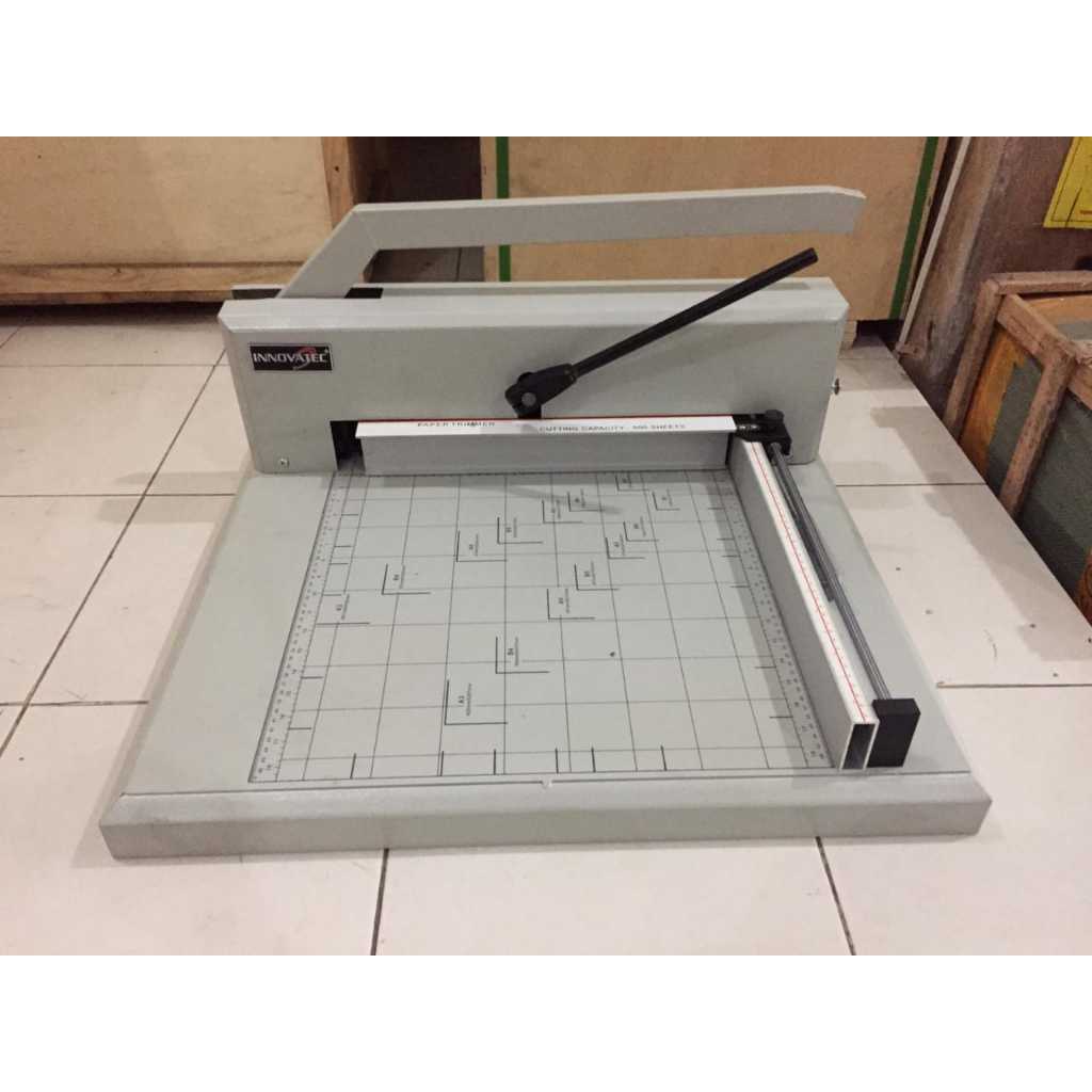 Mesin Pemotong Kertas Manual 888