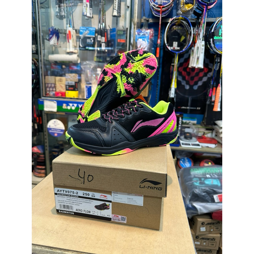 SEPATU BULUTANGKIS LINING AERO FLOW BLACK LIME FUSCHIA
