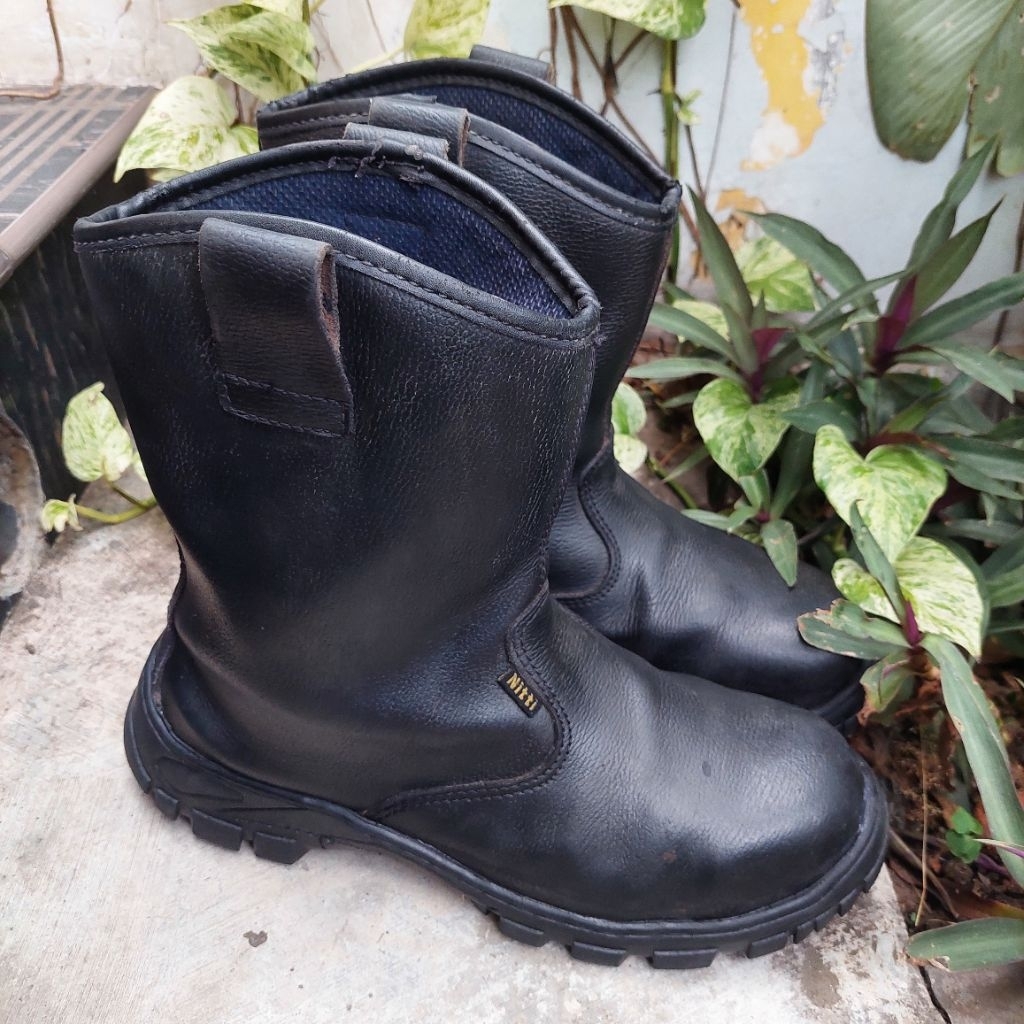 sepatu safety second nitti 23281 size 44(28cm)