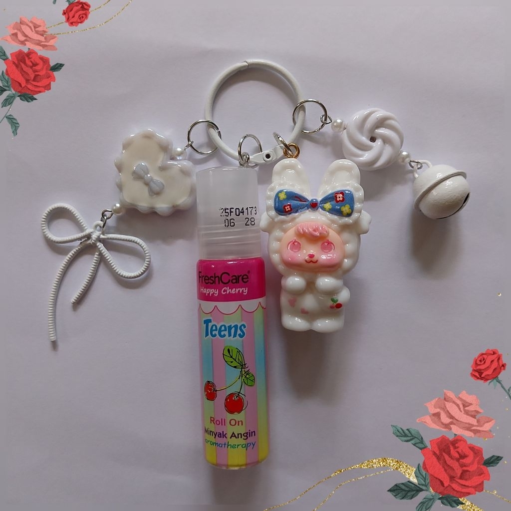 Gantungan Kunci Jompo - Minyak Angin Freshcare Teens - Minyak Kayu Putih - Bag Charms - Figure