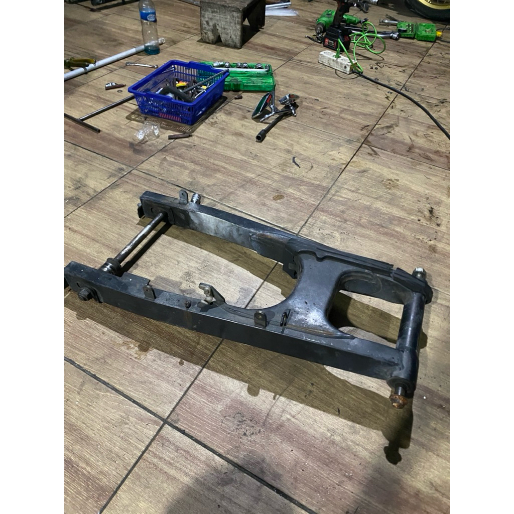 SWING ARM CBR250R THAILAND ORIGINAL LEPASAN MOTOR