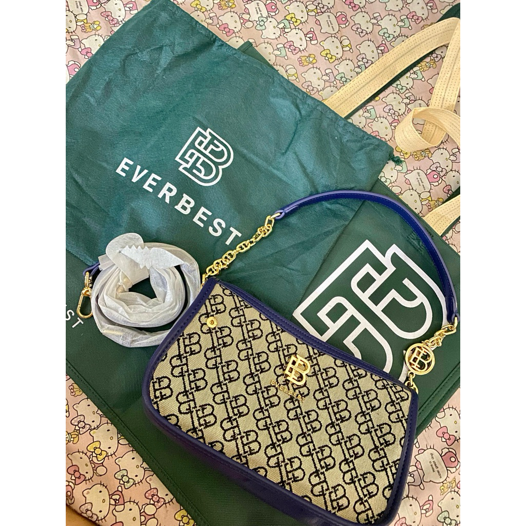 Preloved everbest navy shoulder bag