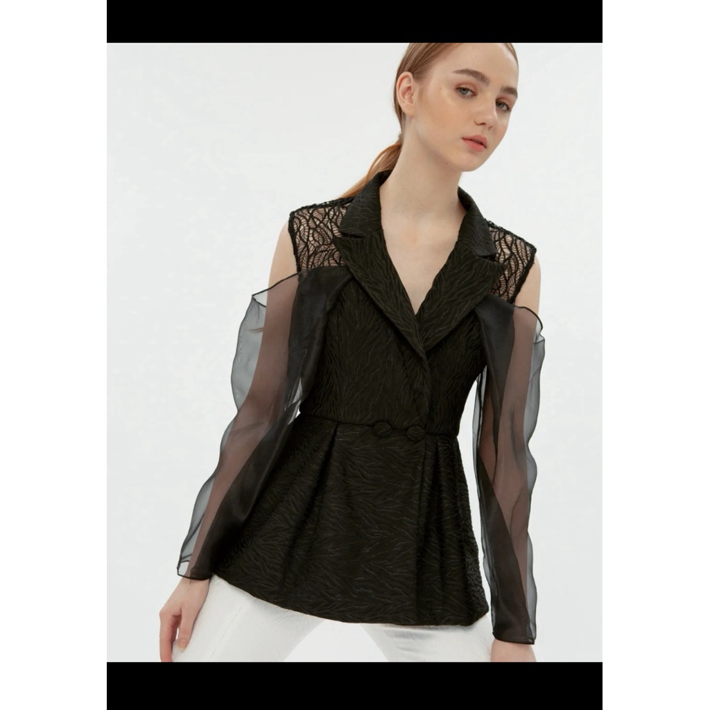 NATALIA KIANTORO - SIGN IN SUIT | BLAZER JAGUARD LACE ORGANZA | PRELOVED