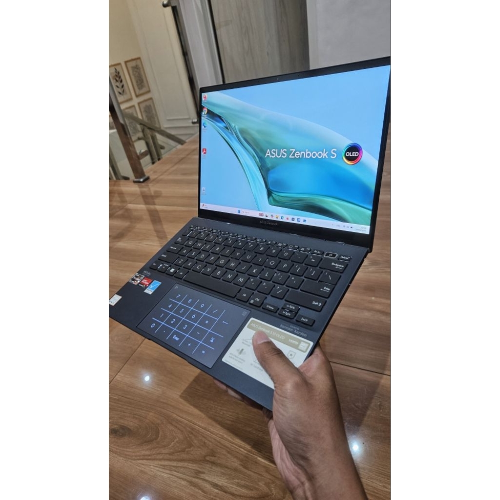Asus Zenbook S Oled R7 6800U 16GB 1TB 2,8k touch