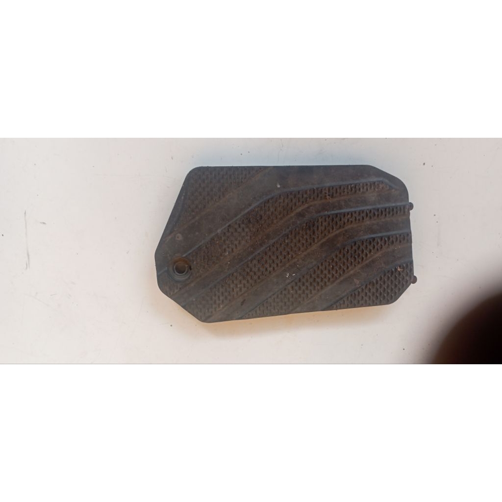 TUTUP ACU/AKI MOTOR HONDA VARIO125
