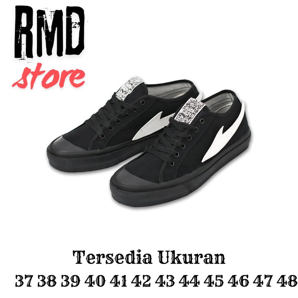 Black Hidden Pluto - Sepatu Hitam Sneakers Kasual Pria Big Size 46 47 48 49 Sepatu Sekolah Kuliah