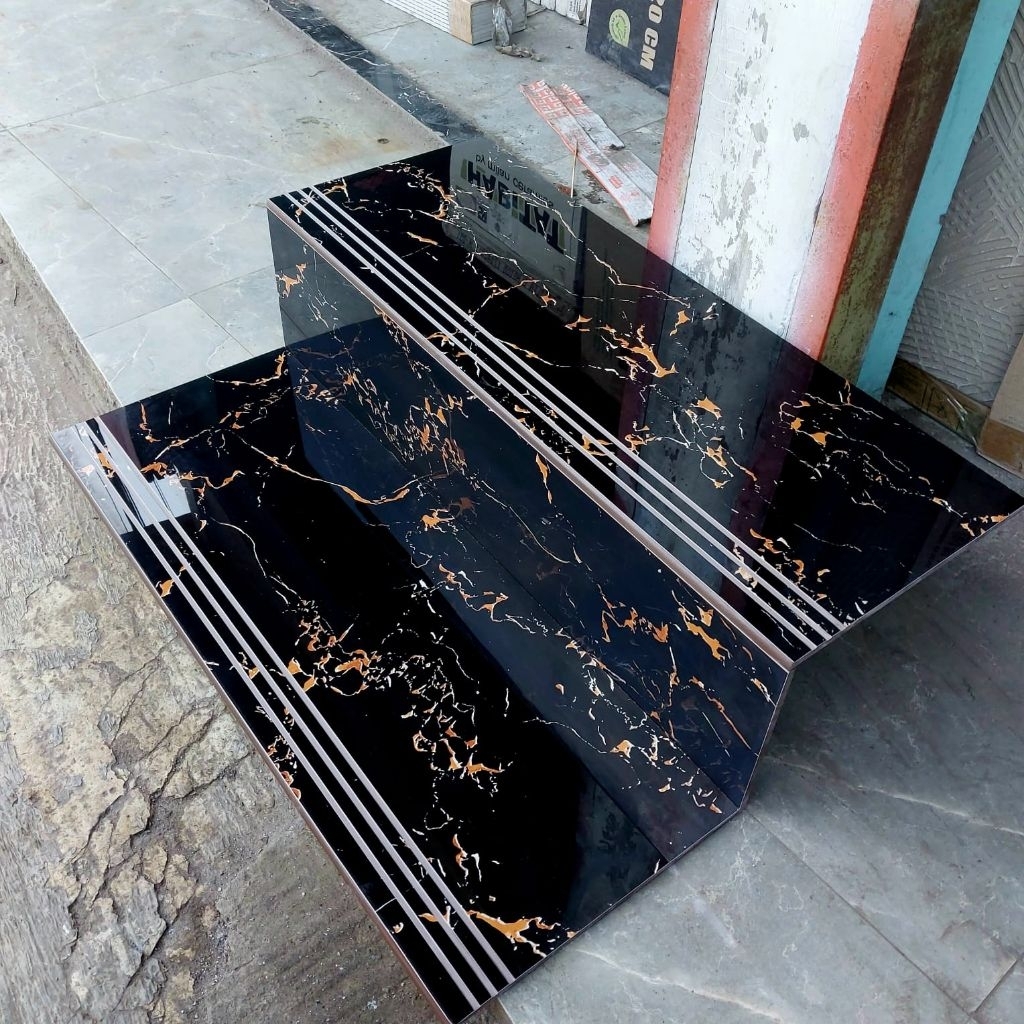 Tangga Hitam corak emas Granit uk 30x80 dan 20x80 glosy anti slip
