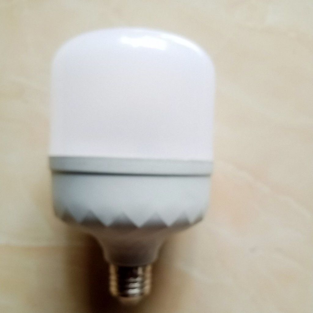 Lampu 40 watt