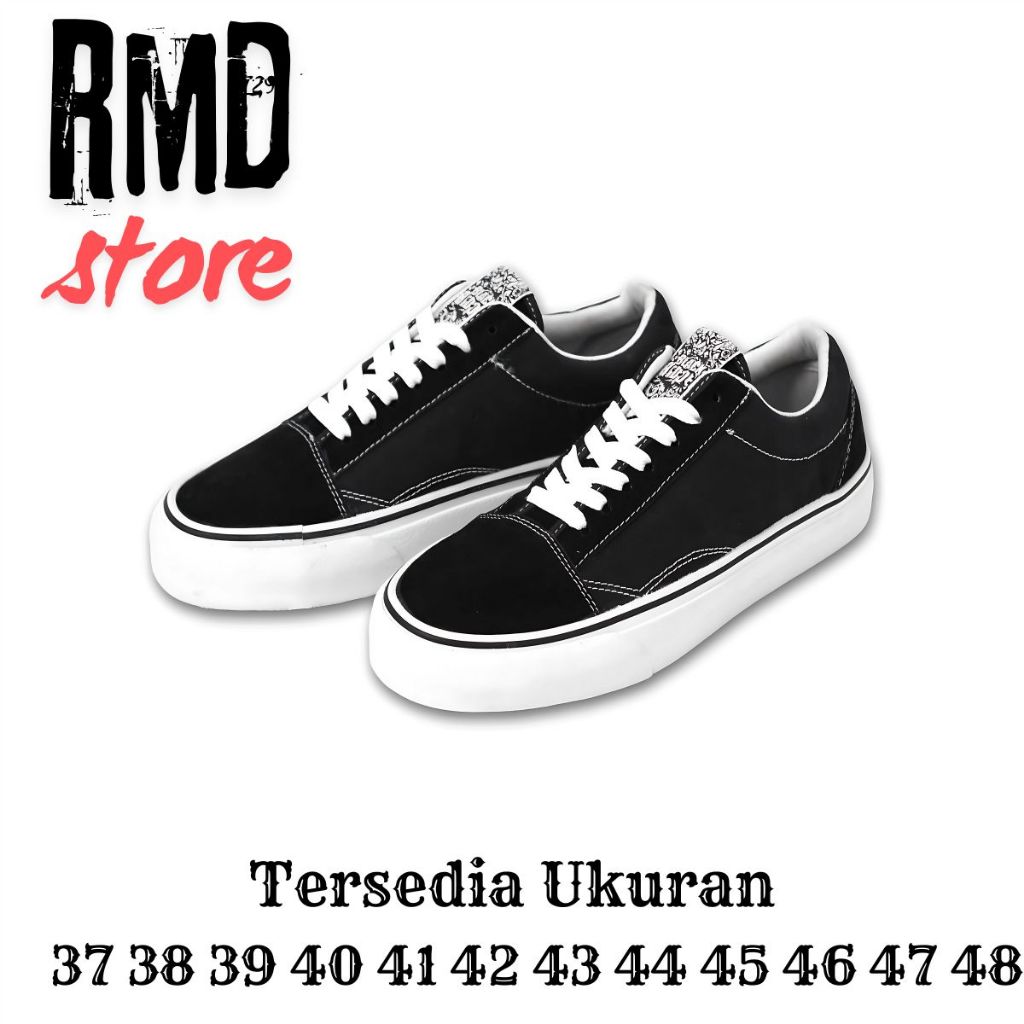 Black Hidden Pro - Sepatu Hitam Sneakers Kasual Pria Wanita Big Size 46 47 48 Sepatu Sekolah Kuliah