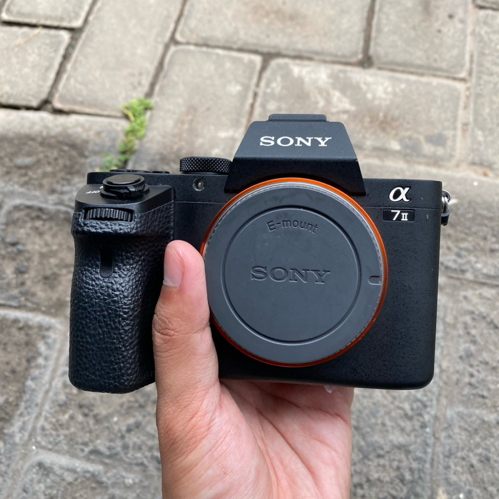 Second Sony A7 mark ii body - SC 13rb